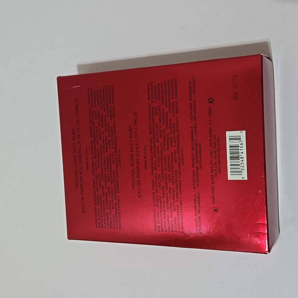 Michael Kors Sexy Ruby Gift Set - Picture 2 of 2